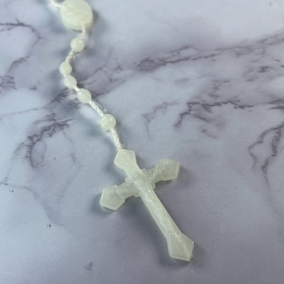 White Beaded Rosary - Picture 2 of 5